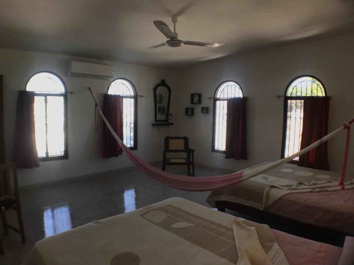 Casa "La 44" Bed & Breakfast เมริดา ภายนอก รูปภาพ